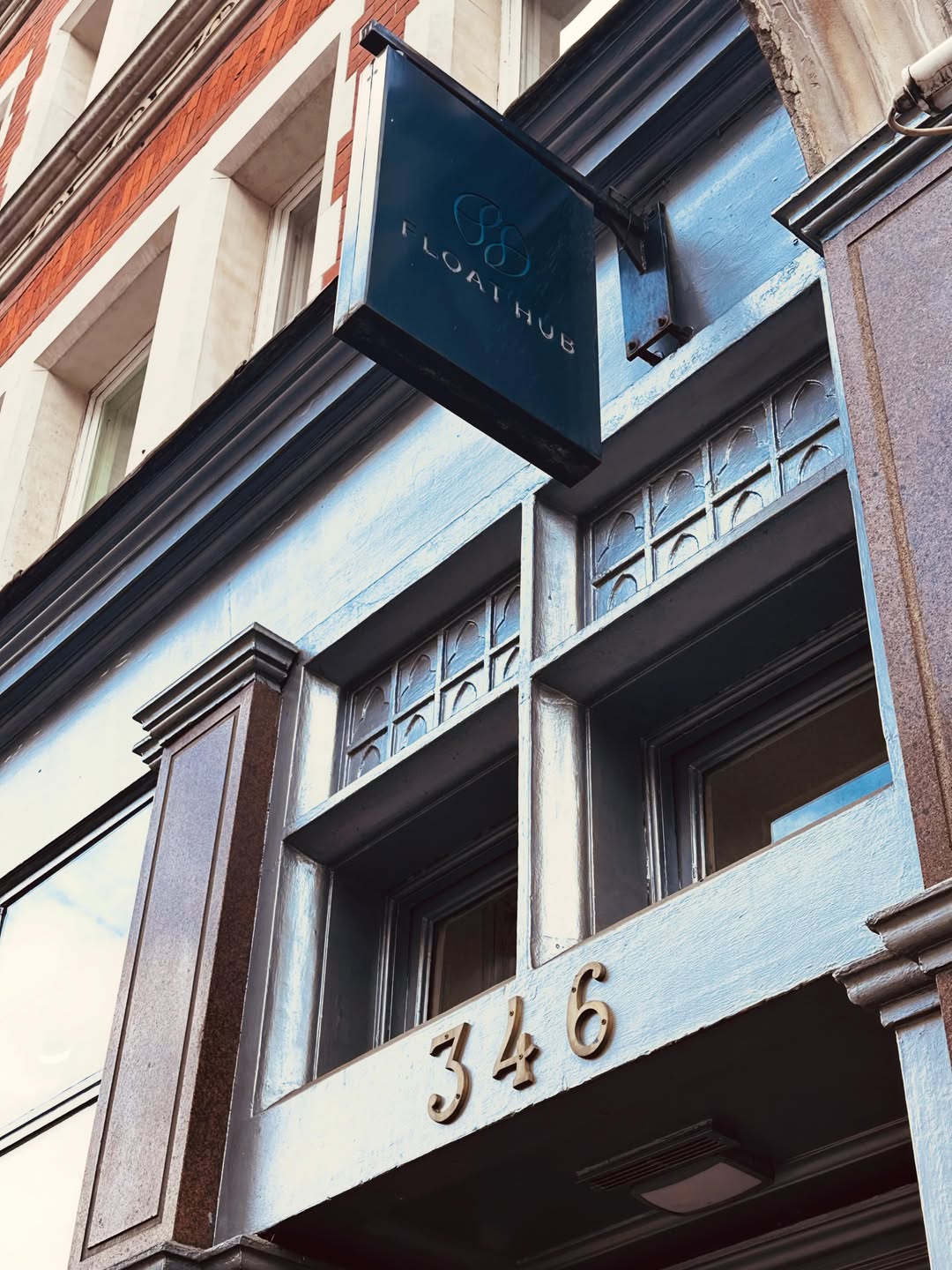 Hi from Float Hub @ 346 Old Street London 👋🏽
Welcome to all our new followers 🙏🏽
We offer:
• Floatation Therapy in pre