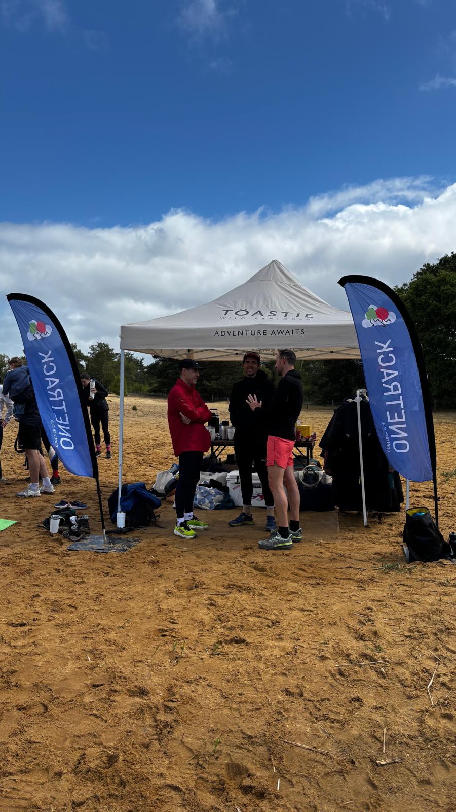 Run. Dip. Coffee. Repeat.
Alongside the excellent team at @onetrack_club, we spent the morning at Frensham Ponds, embra
