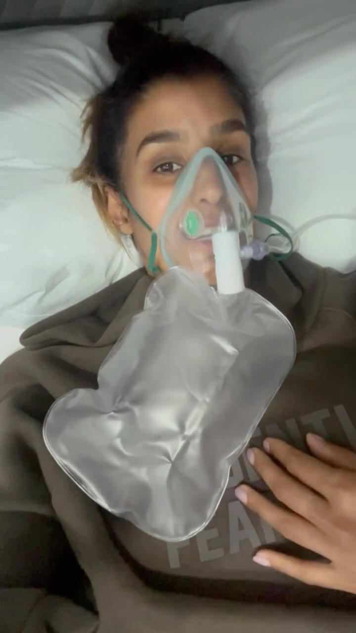 As requested in stories & given I’m still recovering I’m gonna share with a run down of my daily oxygen therapy…

Pneumo